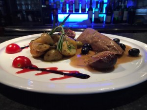 Filet de veau aux olives figues et petit légumes